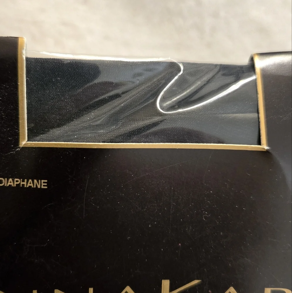 Donna Karan Ultra Sheer Toner Hosiery Black Medium 00C10 New